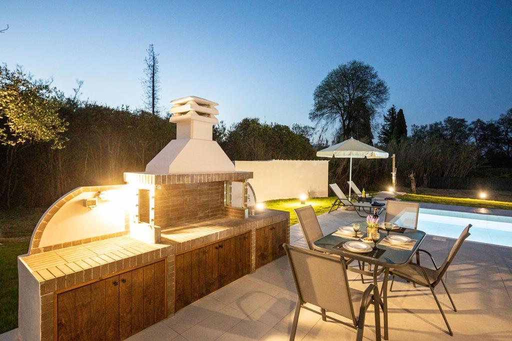 Elena Private Pool