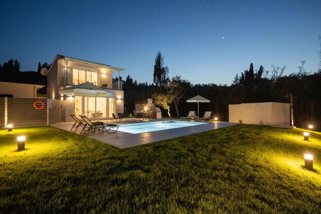 Elena Private Pool