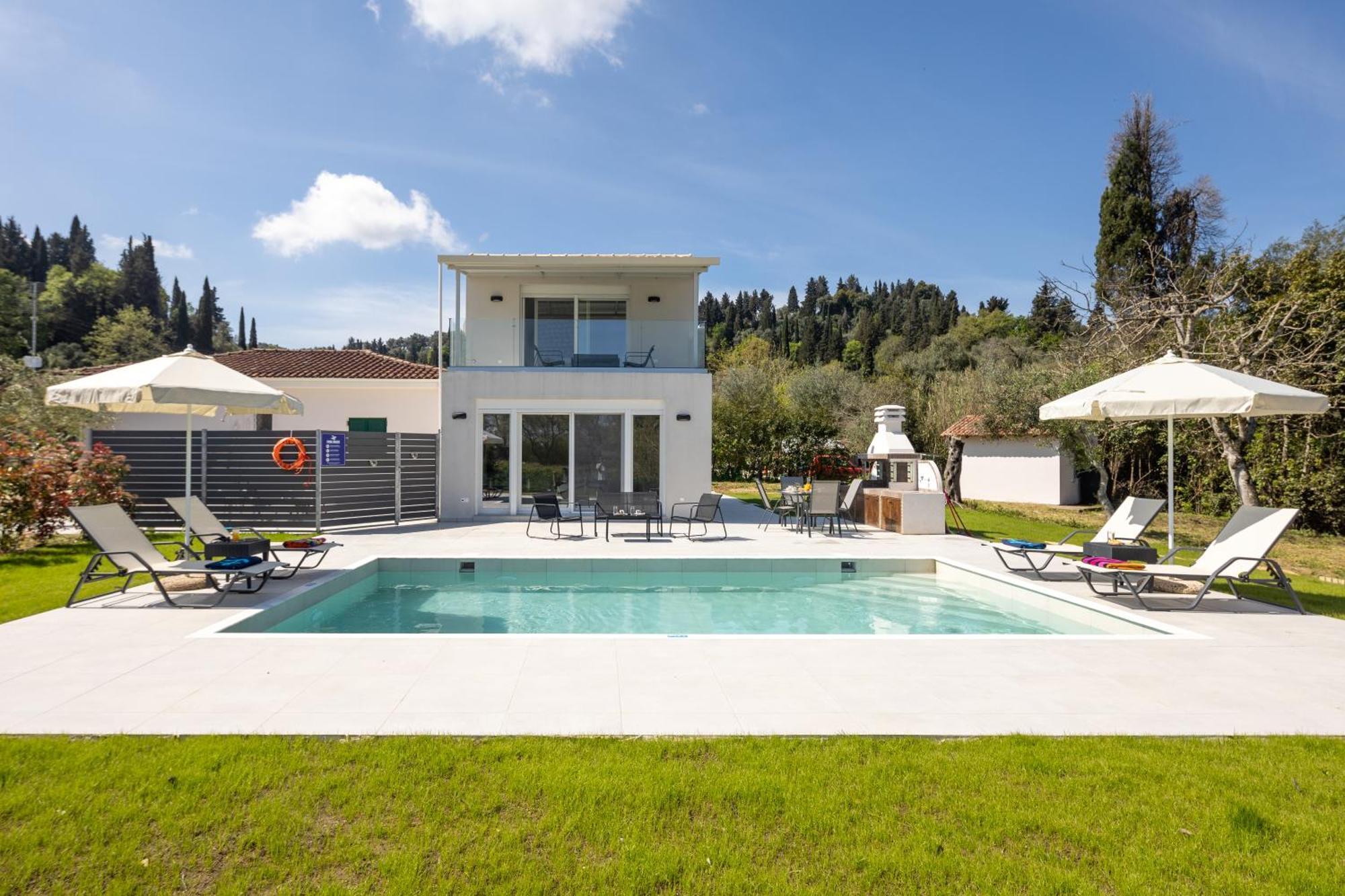 Elena Private Pool
